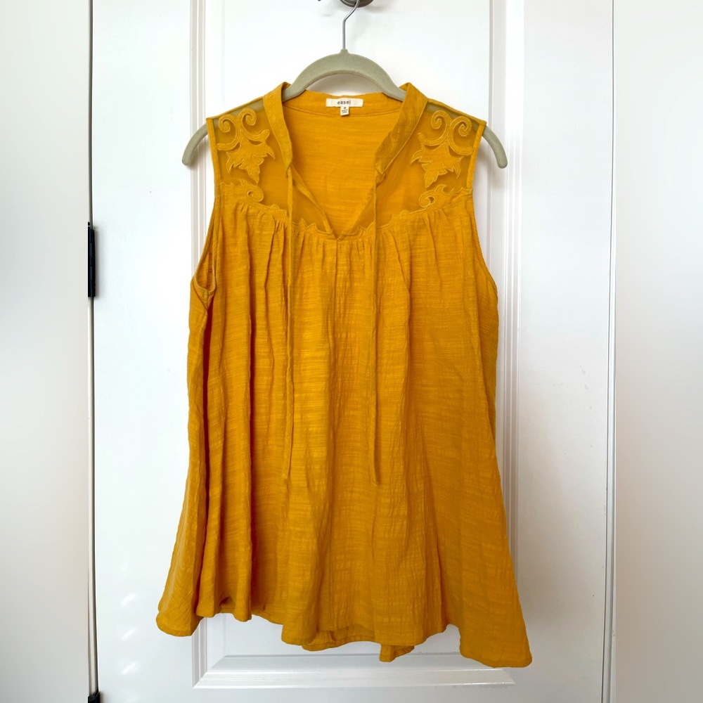 Easel swing tank size Small